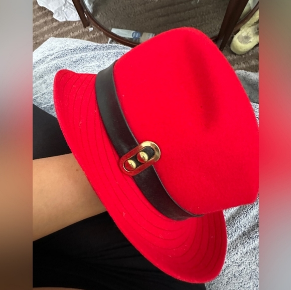 Vintage Red Wool Fedora with Black Band - Picture 2 of 6